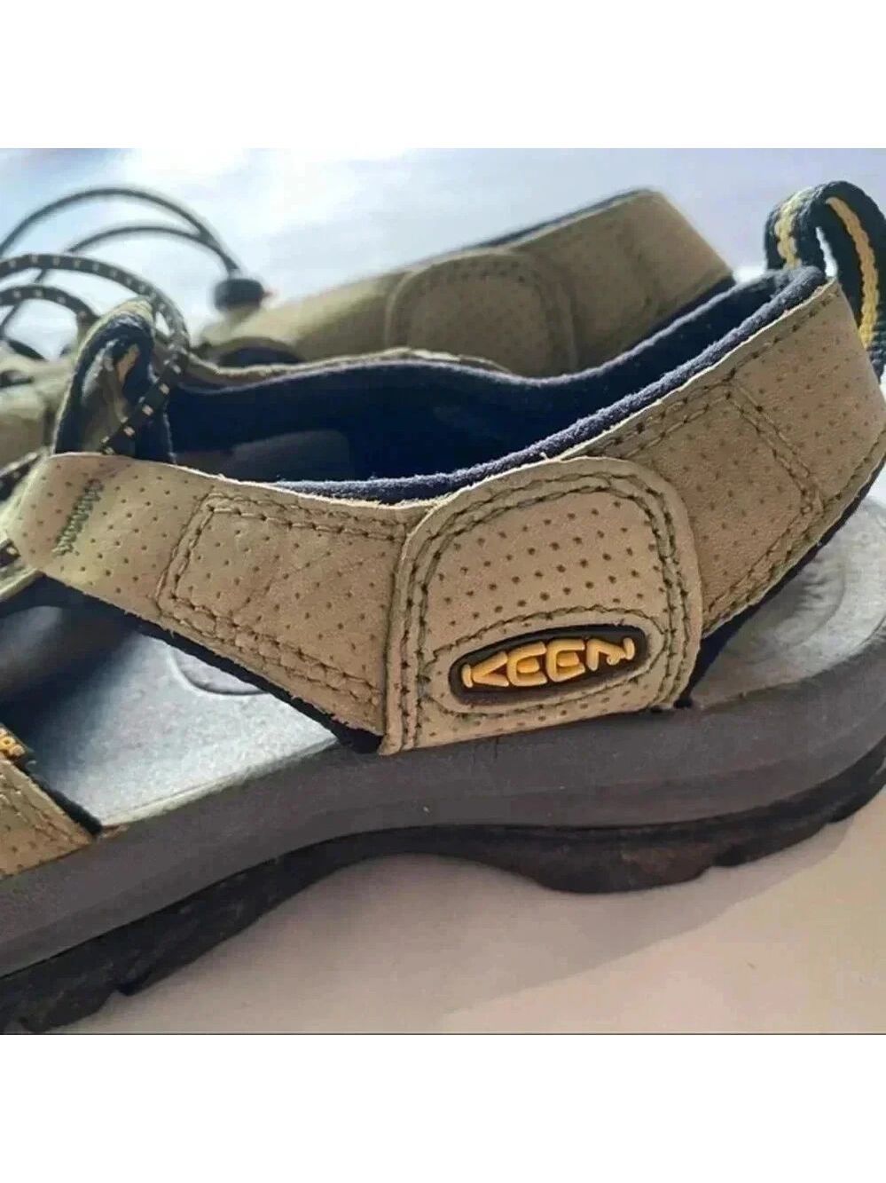KEEN Waterproof Women's Size 7.5 Green Hiking Camping Fishing Sport Sand… - Picture 4 of 9